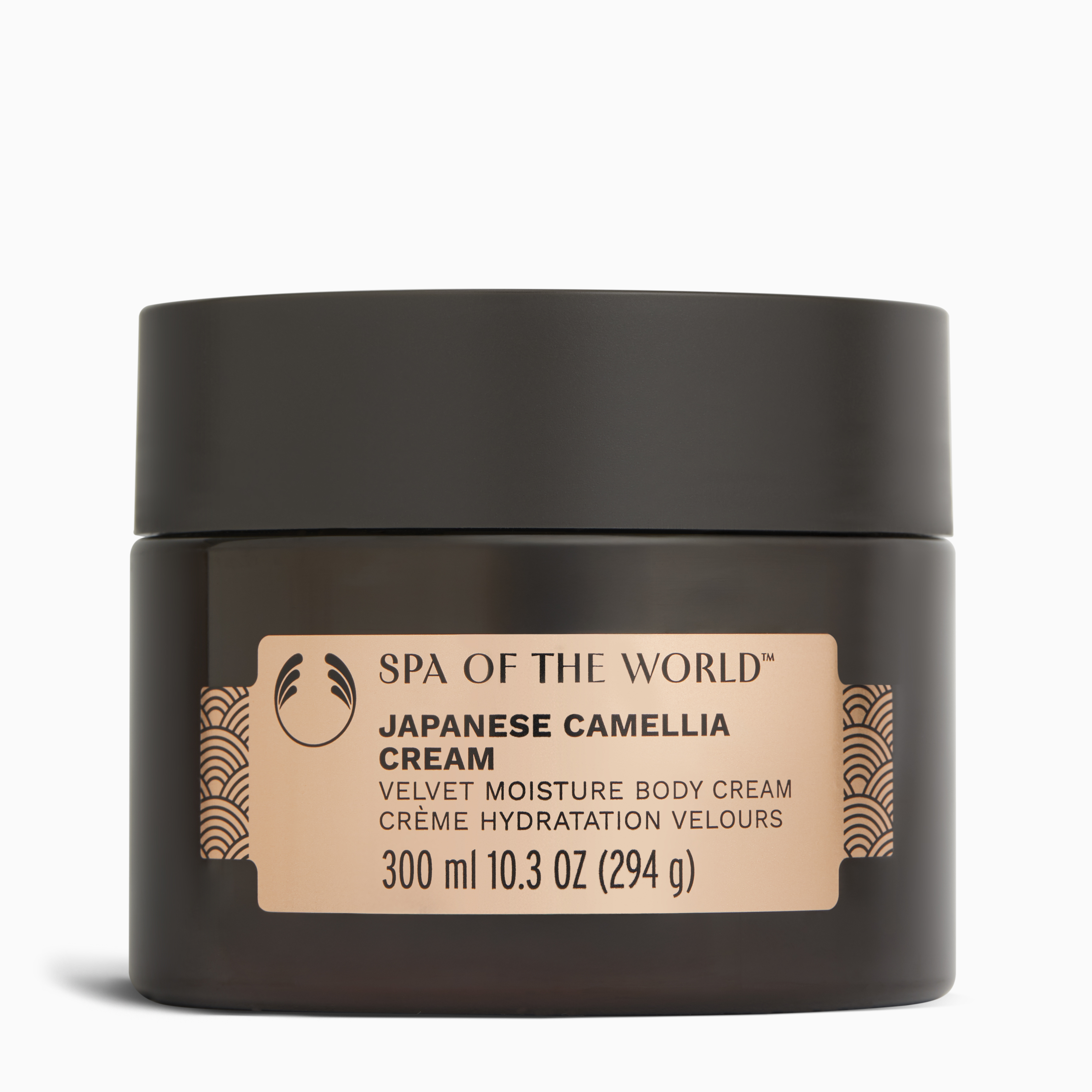 Giv næring til huden med vores fløjlsbløde Japanese Camellia Cream. Spa of the World™ Japanese Camellia Cream